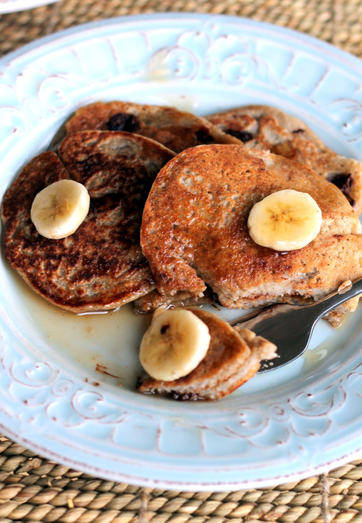 Oatmeal Chocolate Chip Banana Pancakes. 220 Calories, Vegan & Gluten-Free!