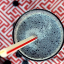 Healthy 4-ingredient banana blueberry protein shakes
