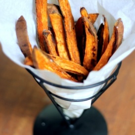The best crispy baked sweet potato fries with homemade honey mustard dipping sauce.
