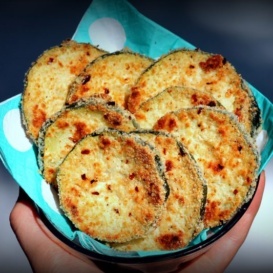 Baked parmesan zucchini chips in a bowl