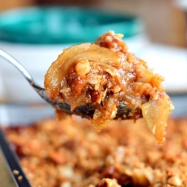 the best apple crisp on a spoon