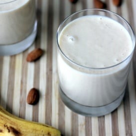 smoothie with banana and almonds