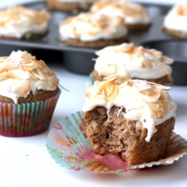 hummingbird cupcakes with coconut cream cheese frosting