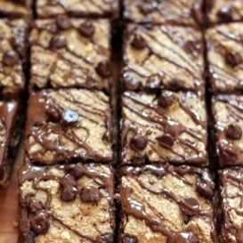 Healthy Banana Bread Chocolate Chip Oat Breakfast Bars - no flour, butter, eggs or dairy!