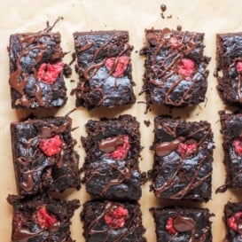 chocolate zucchini brownies with raspberries