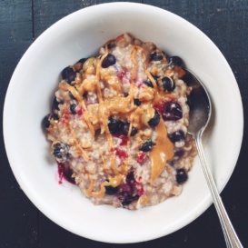healthy blueberry peanut butter oatmeal