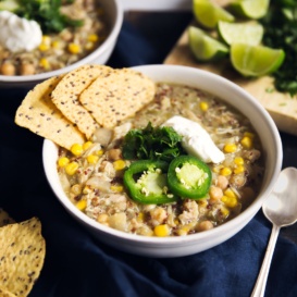 Slow cooker salsa verde chicken chickpea chili