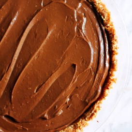 vegan chocolate avocado pudding pie