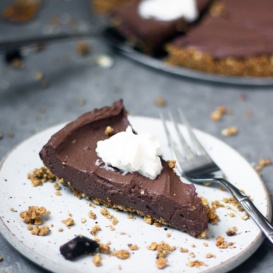 vegan dark chocolate tofu cheesecake