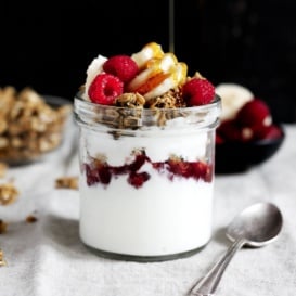 granola parfait