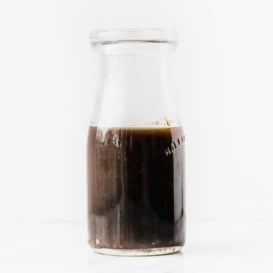 healthy raspberry balsamic dressing in a jar