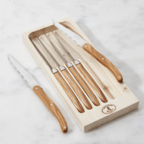 set of steak knives