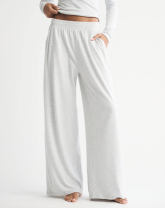 grey sweatpants