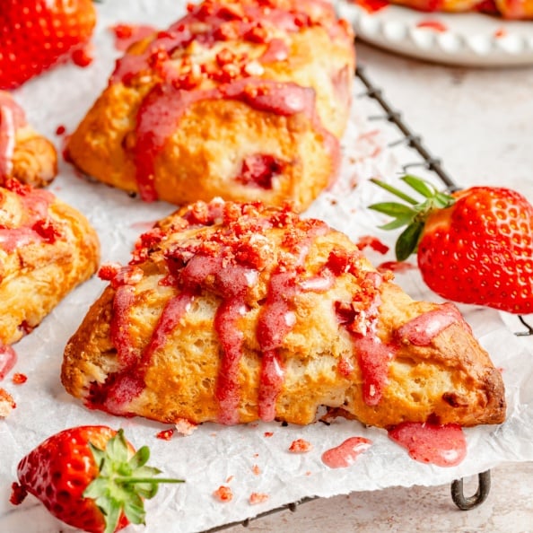 homemade strawberry scone on a wire rack